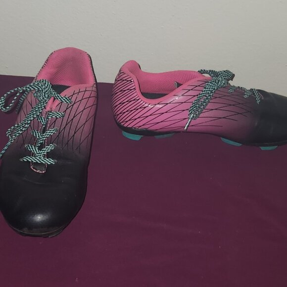 Girls DSG Ocala 2.0 Soccer Cleats Size 3 - Picture 4 of 8
